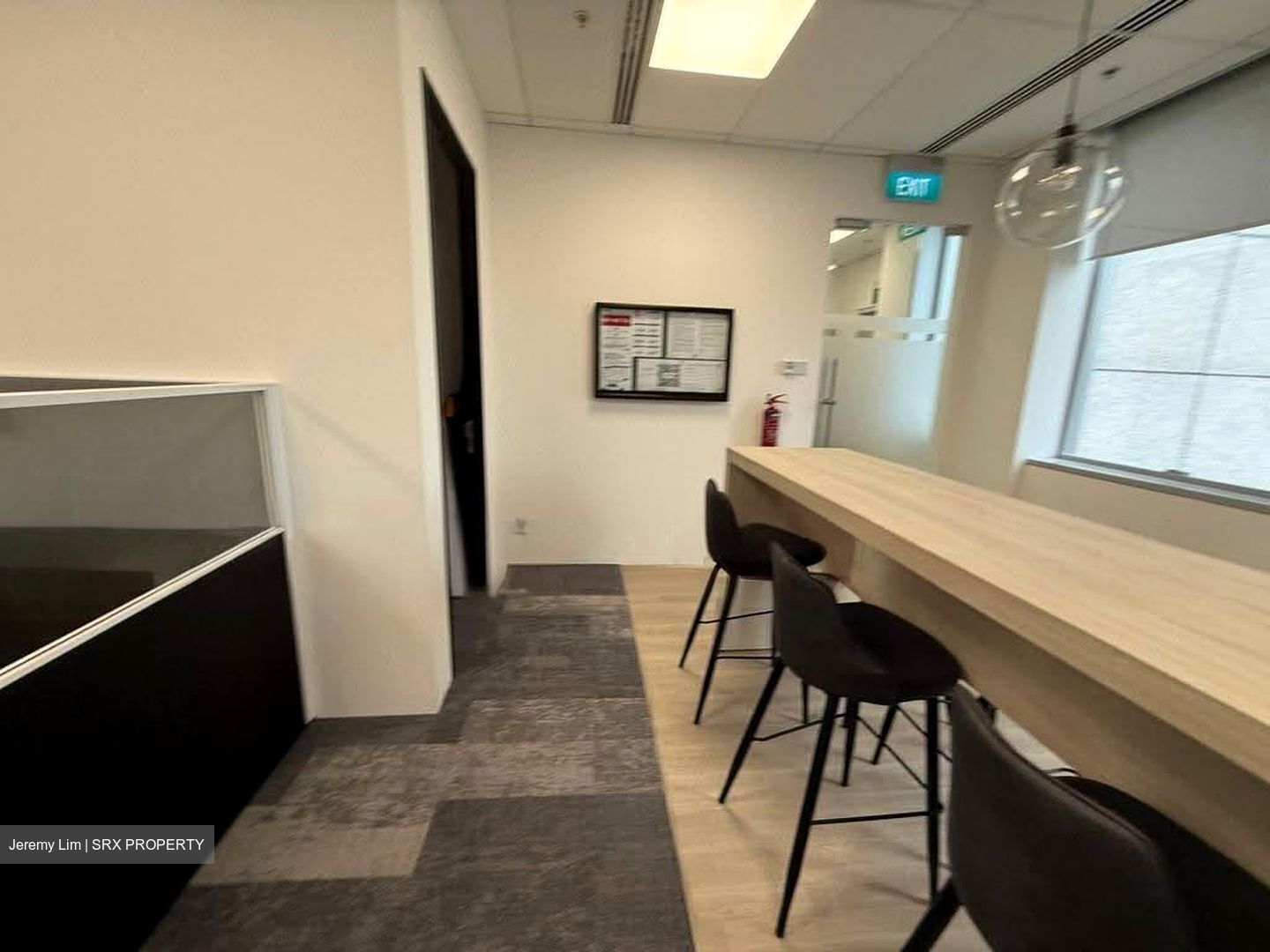 UE Square (D9), Office #629213981